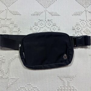 Lululemon Non-Wordmark 1L Everywhere Belt Bag Nylon Travel Fanny Pack LU9AX2S